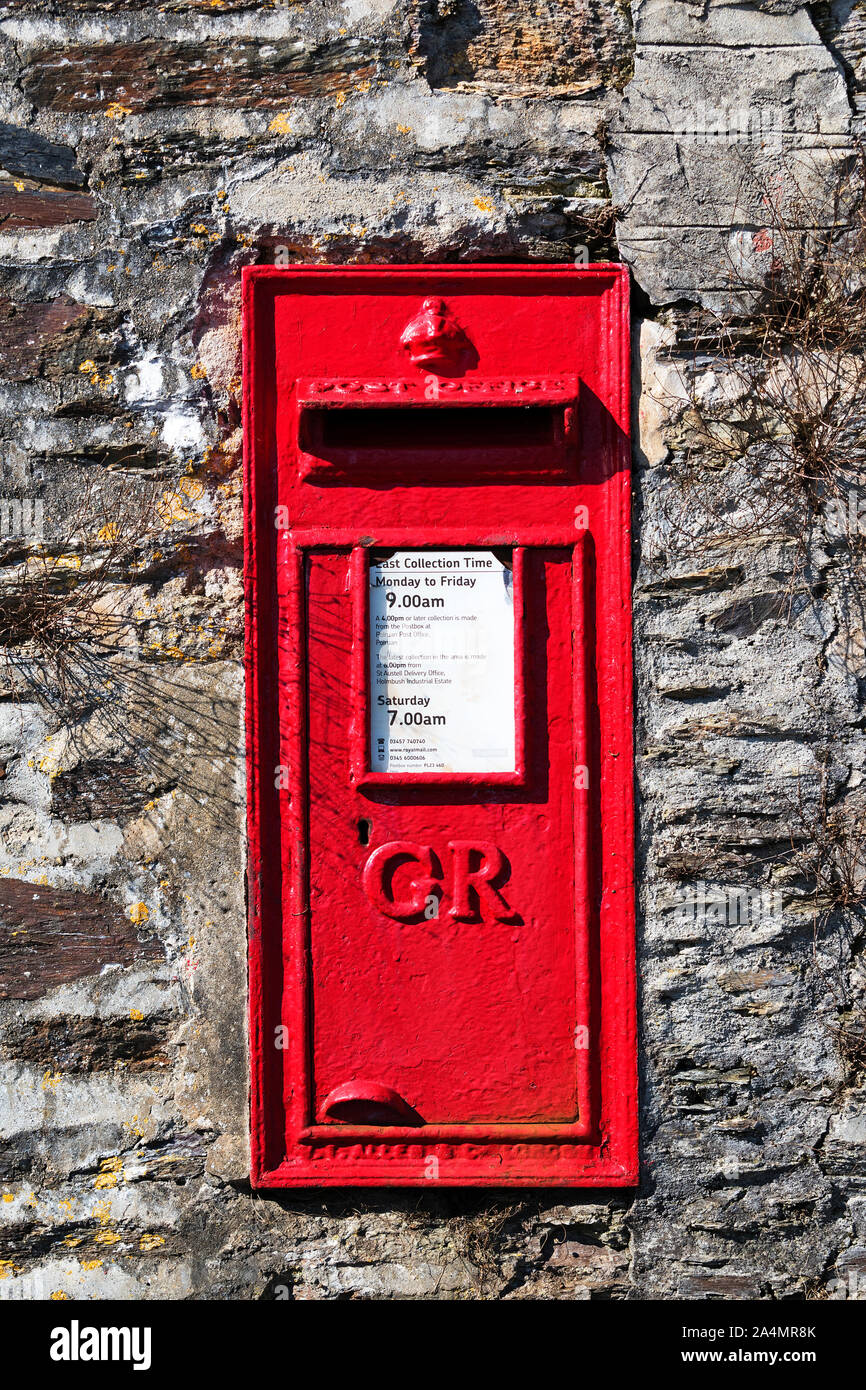 Rouge classique english british post office mail box Banque D'Images