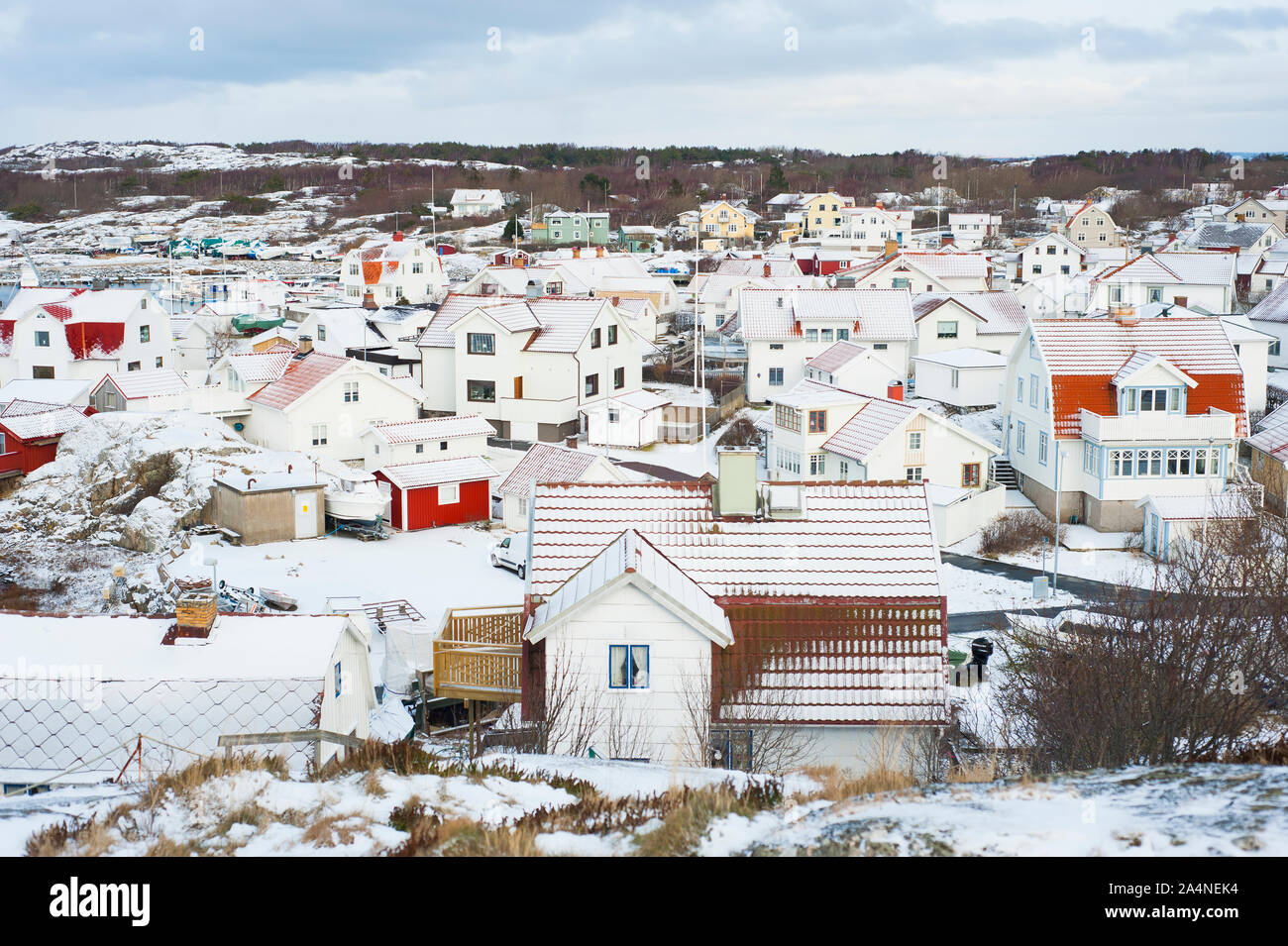 Avis de petit village en hiver Banque D'Images