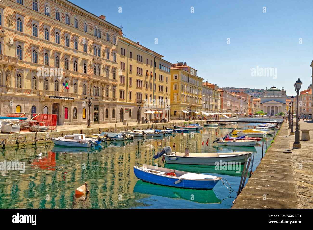 Canal Grande à Trieste, au nord-est de l'Italie. Banque D'Images