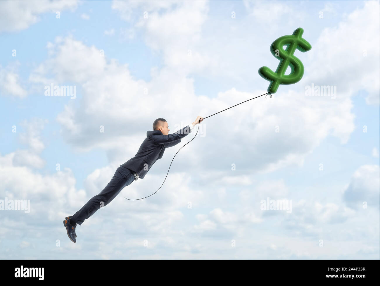 Businessman flottant dans le ciel holding big green dollar sign on atring. Banque D'Images