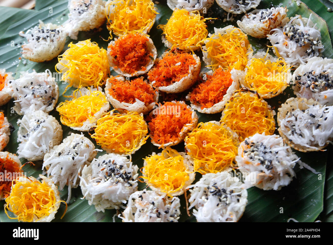 Doux traditionnel thaïlandais nommé takoyaki-mortier pâtisserie grillé Banque D'Images