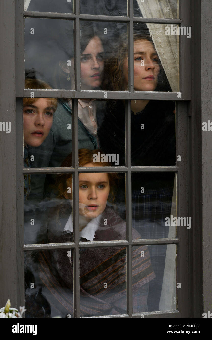 DATE DE SORTIE : Décembre 25, 2019 TITRE : Little Women STUDIO : Columbia Pictures Réalisateur : Greta Gerwig PLOT : Quatre sœurs viennent de l'âge en Amérique au lendemain de la guerre civile avec : FLORENCE PUGH comme Amy Mars, Emma Watson comme Meg March, ELIZA SCANLEN Beth comme Mars, Saoirse Ronan que Jo Mars. (Crédit Image : © Columbia Pictures/photos) Banque D'Images