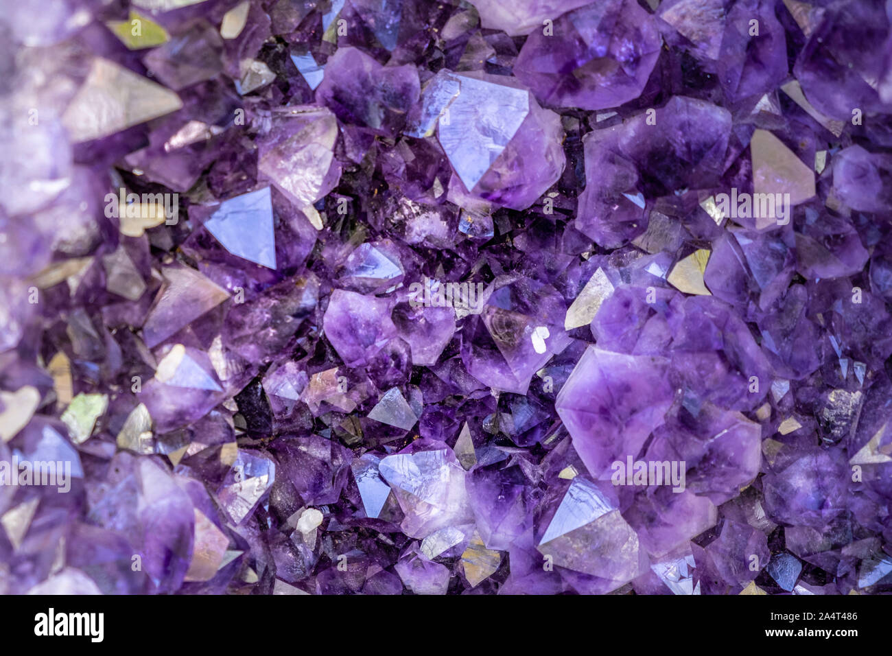 Amethyst Crystal abstract background Banque D'Images