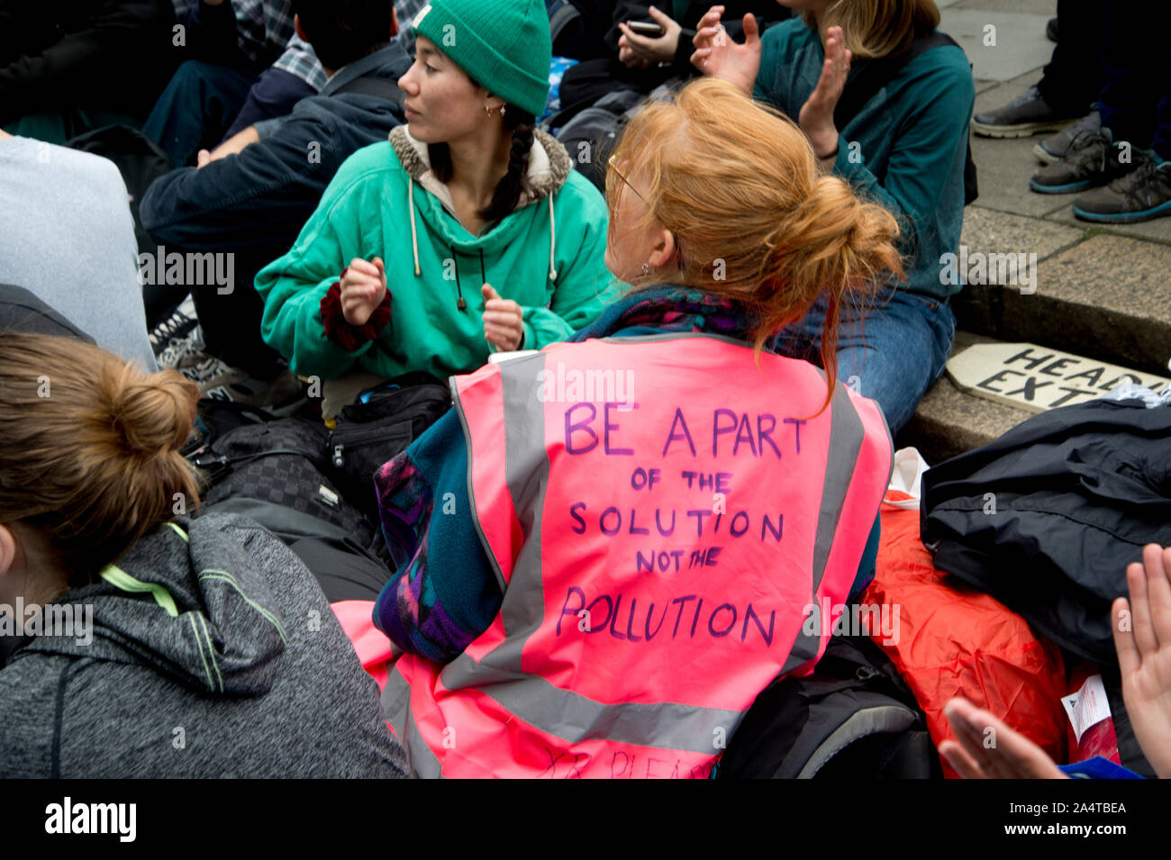 Extinction de la rébellion, le centre de Londres, 8 octobre 2019. Les militants climatiques occupent la route. Banque D'Images
