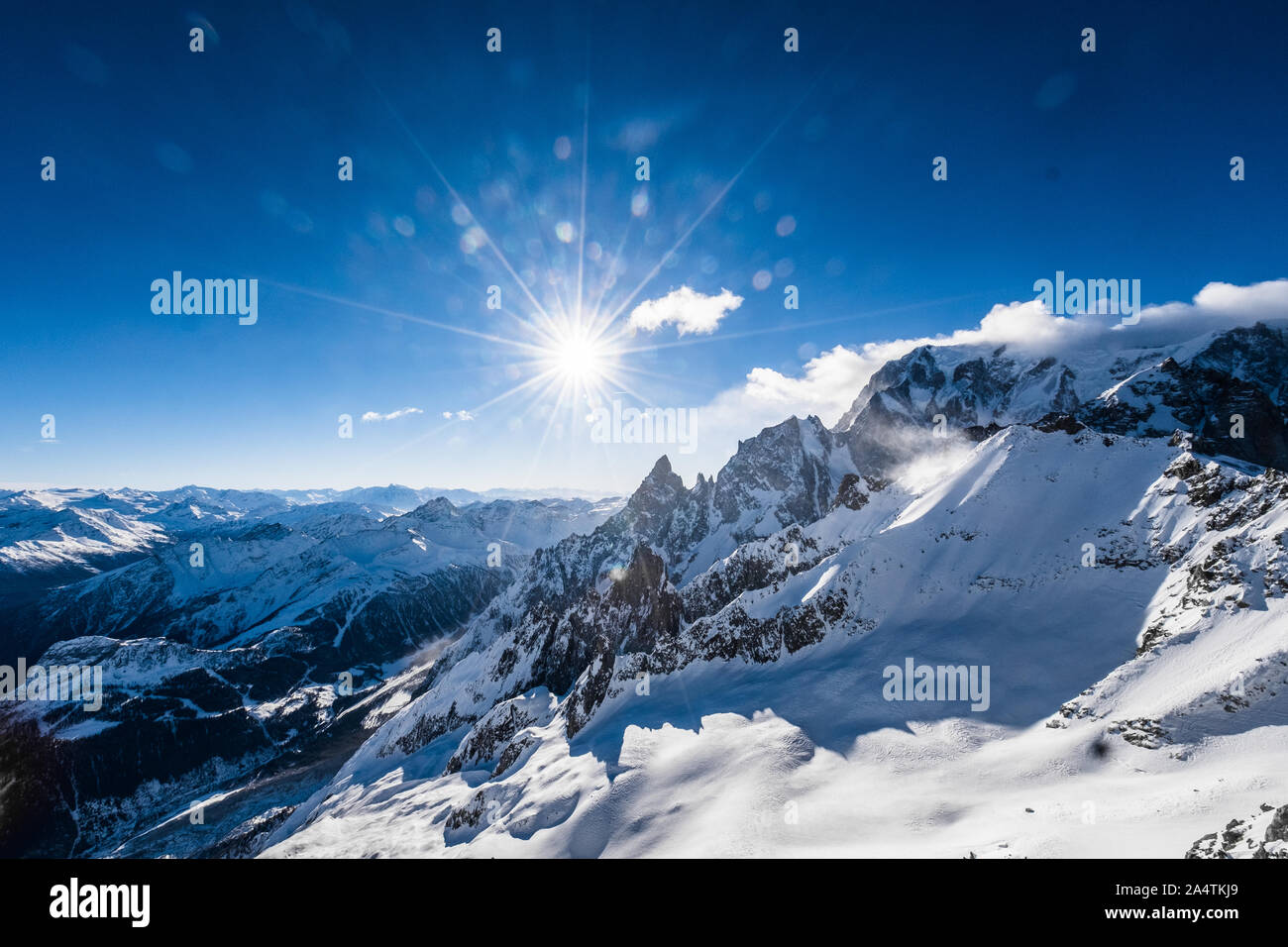 Un snowy mountaintop Banque D'Images