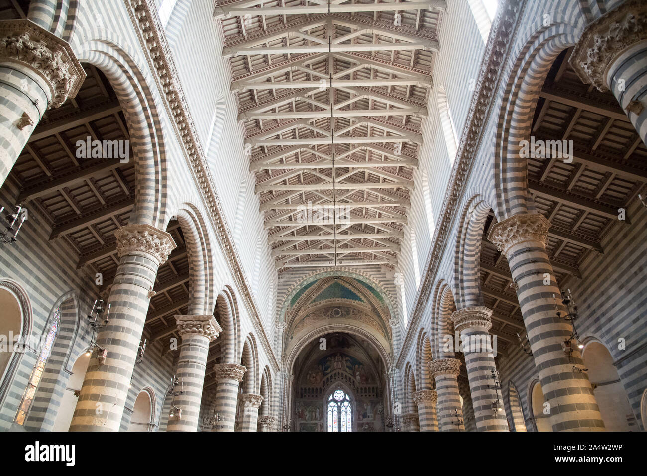 Gothique italien Cattedrale di Santa Maria Assunta (Cathédrale de l'Assomption de la Bienheureuse Vierge Marie) dans le centre historique d'Orvieto, Ombrie, Italie. Au Banque D'Images