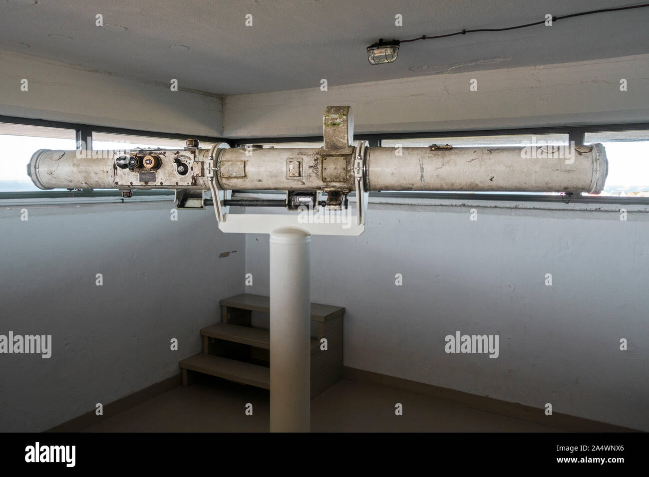 Télémétriques dans le Musée Mémoire 39-45, WW2 museum en allemand Graf Spee batterie d'artillerie navale poste de commandement, Plougonvelin, Bretagne, France Banque D'Images