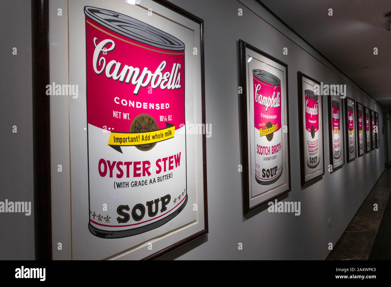 Andy Warhol Campbell's Soup Can Art at Christie's Maison de Ventes aux Enchères Inc., New York City, USA Banque D'Images