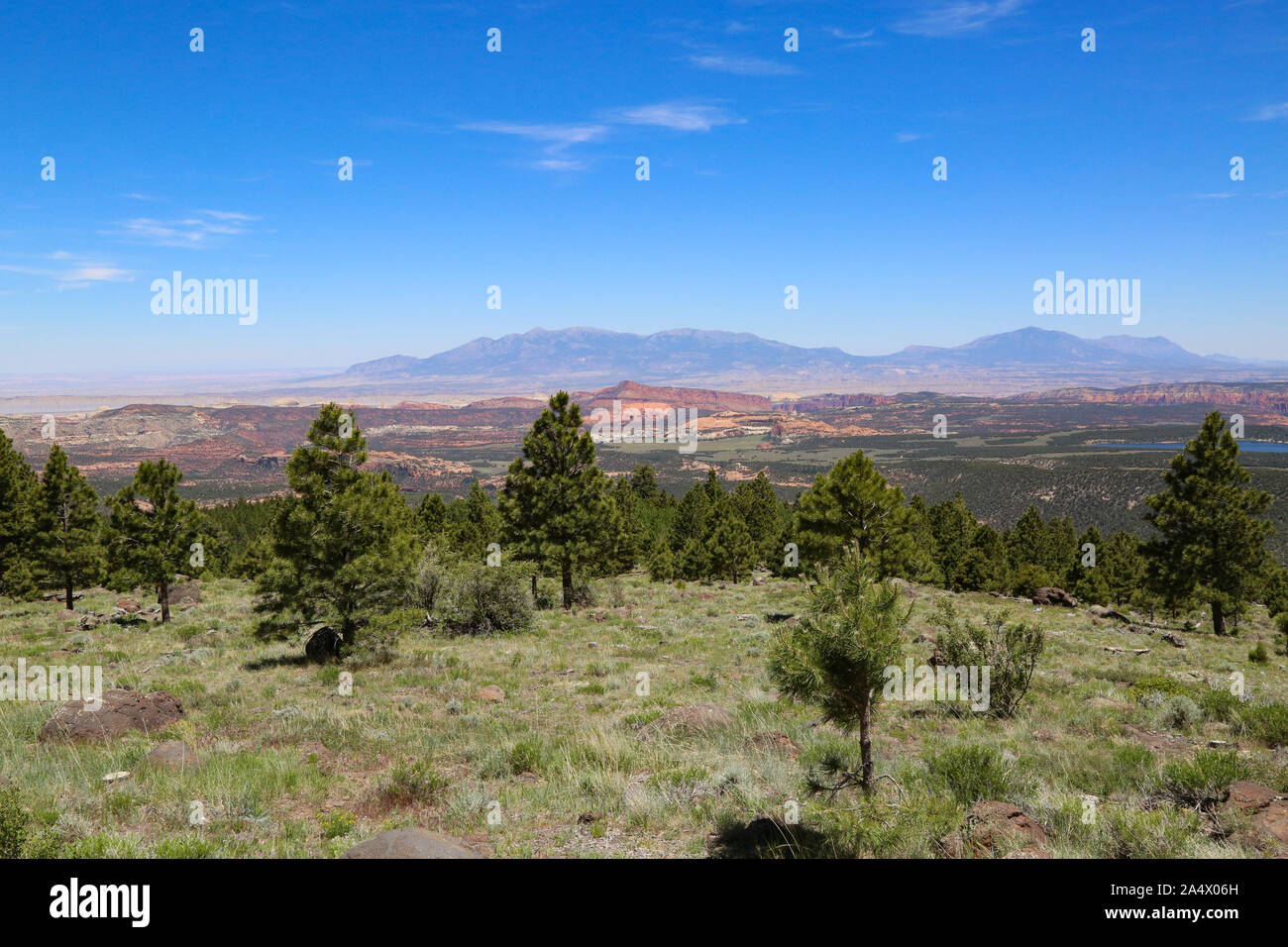 Scène routière sur Utah's Scenic Byway 12 Banque D'Images