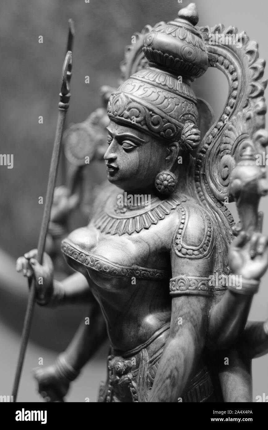 Un ancien statuette en bronze de la déesse de la fortune, la richesse et le bonheur Lakshmi Banque D'Images