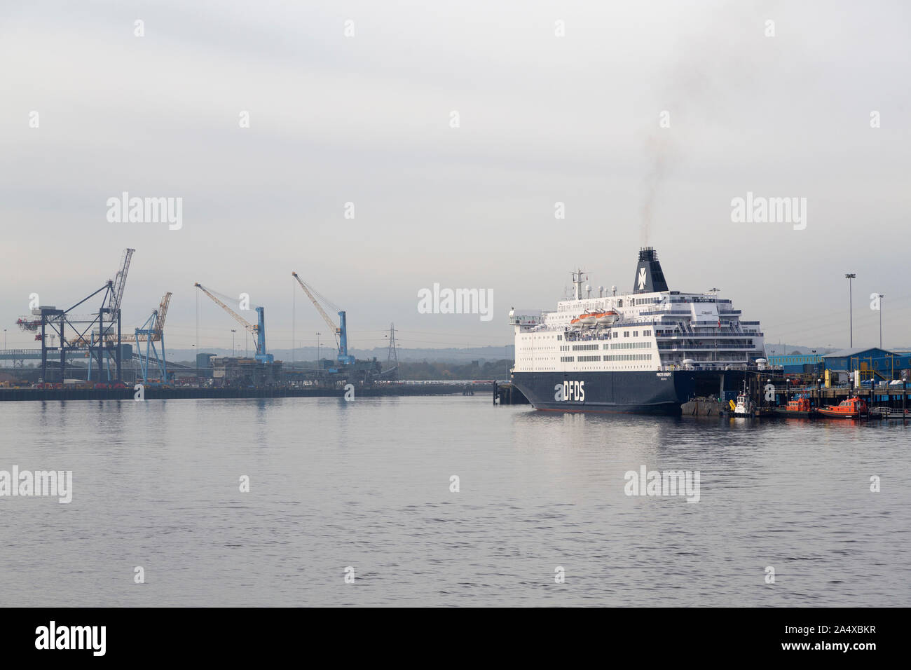 Un Ferry DFDS amarré au port of Tyne en Angleterre, North Shields. Le bac fournit des services de transport à Amsterdam. Banque D'Images