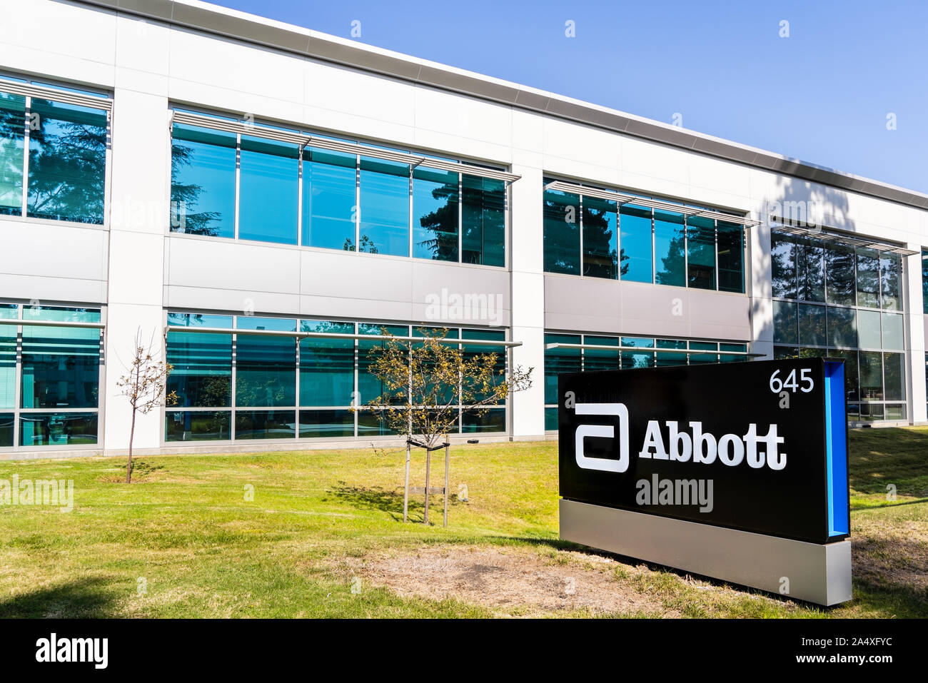 Oct 15, 2019 Sunnyvale / CA / USA - Laboratoires Abbott siège à Silicon Valley ; Abbott Laboratories est un Américain de la santé et des dispositifs médicaux Banque D'Images