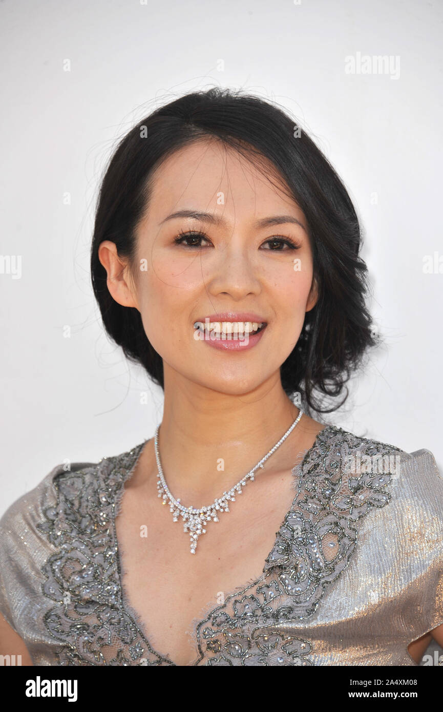CANNES, FRANCE. 20 mai 2011 : l'actrice Zhang Ziyi à une séance de photos pour ScreenSingapore au 64e Festival de Cannes. © 2011 Paul Smith / Featureflash Banque D'Images