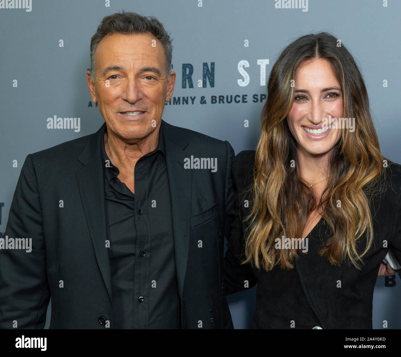 New York, NY - 16 octobre 2019 : Bruce Springsteen et Jessica Springsteen assister à la projection spéciale de New York d'étoiles de l'Ouest à Metrograph Banque D'Images