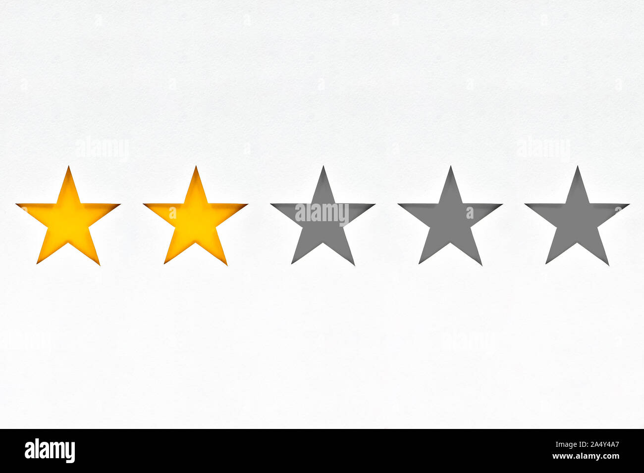 Star (de un à cinq), fait main à partir de cartons, le concept d'une évaluation négative ou positive, avis et commentaires. Banque D'Images