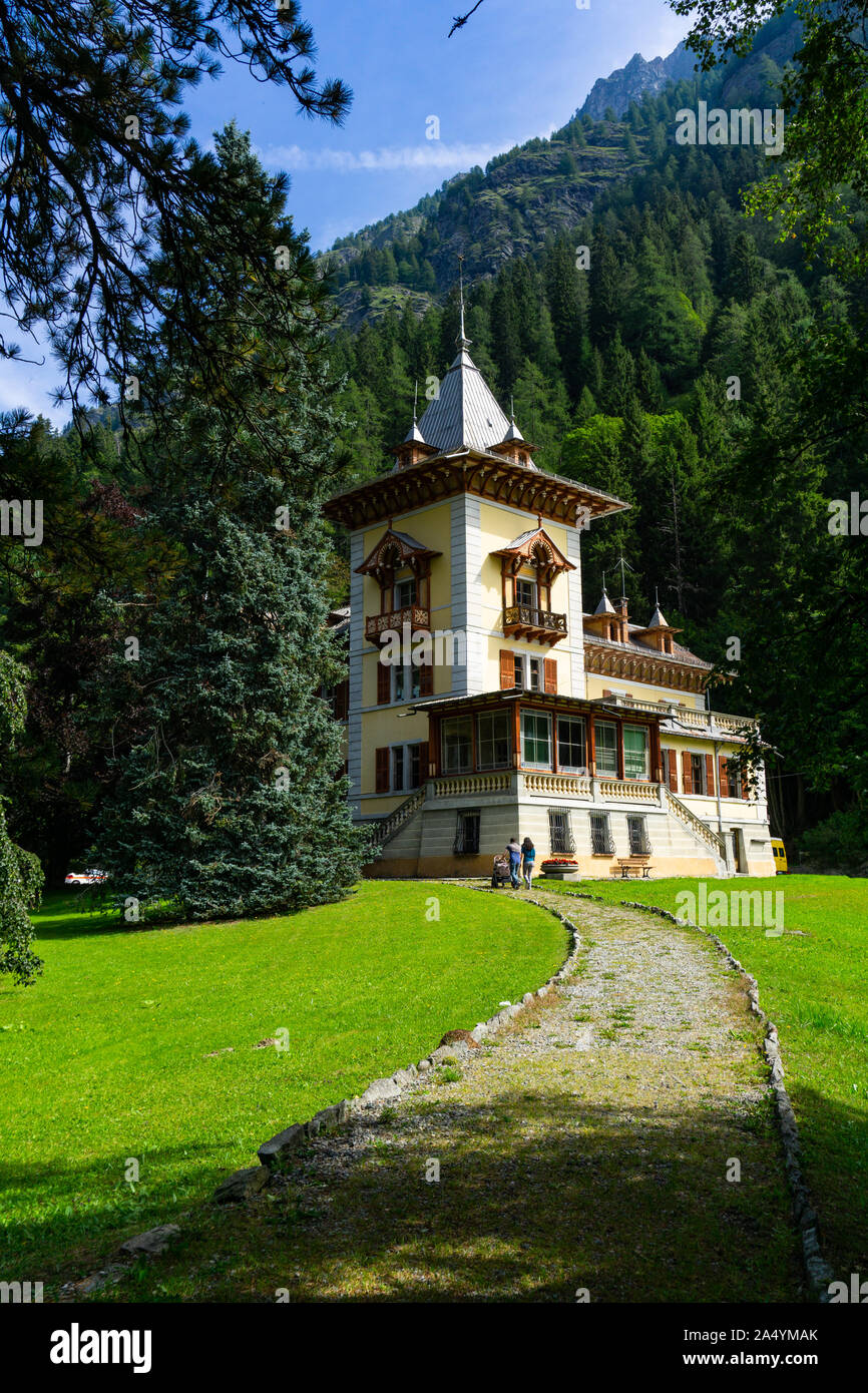 L'Italie, vallée d'Aoste, Gressoney-Saint-Jean, la Villa Margherita city hall Banque D'Images