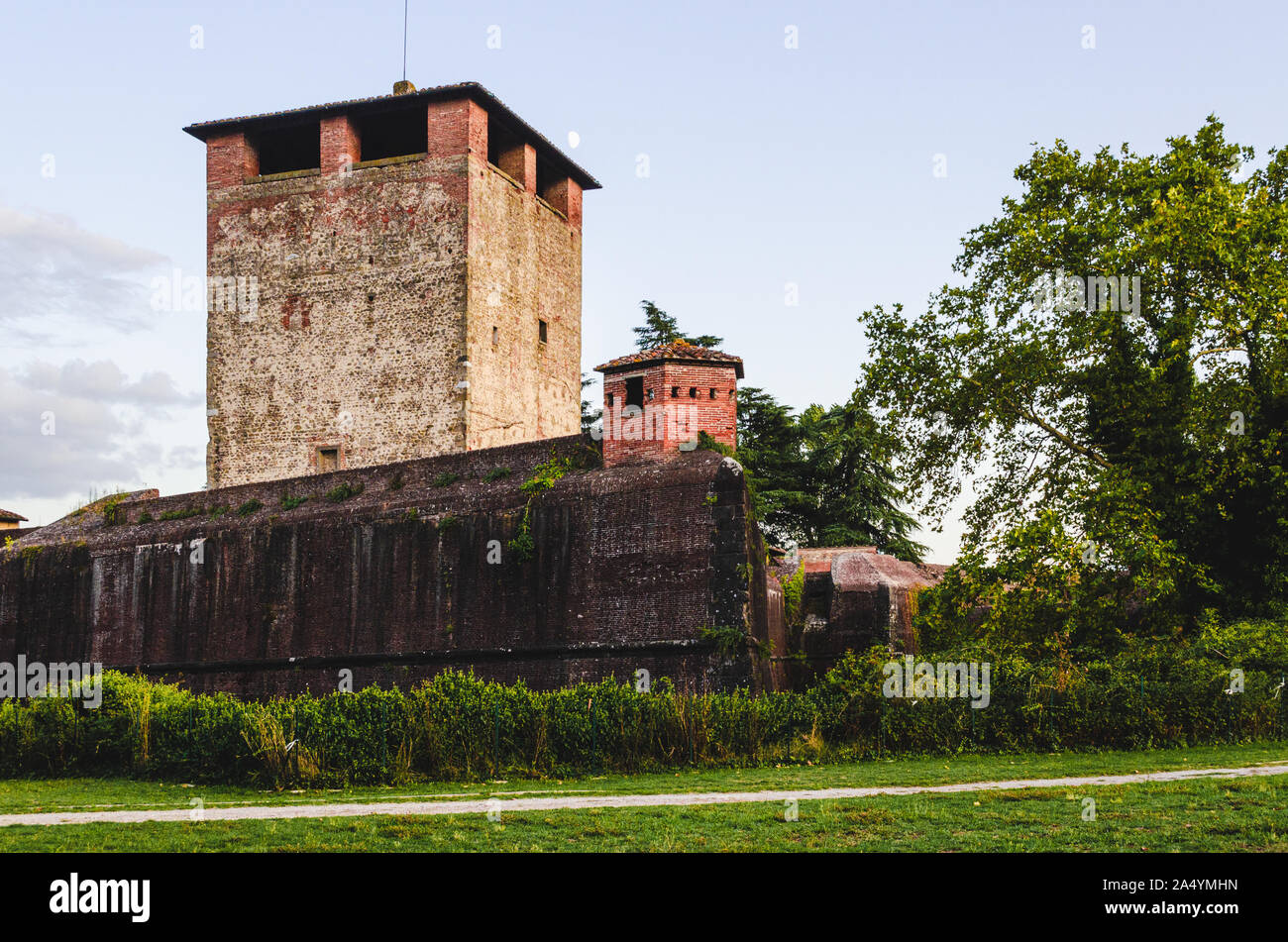 Pistoia en Toscane Italie Saint Barbara vieille forteresse de la ville construite par Bernardo Buontalenti à la tour principale et des murs de brique Banque D'Images