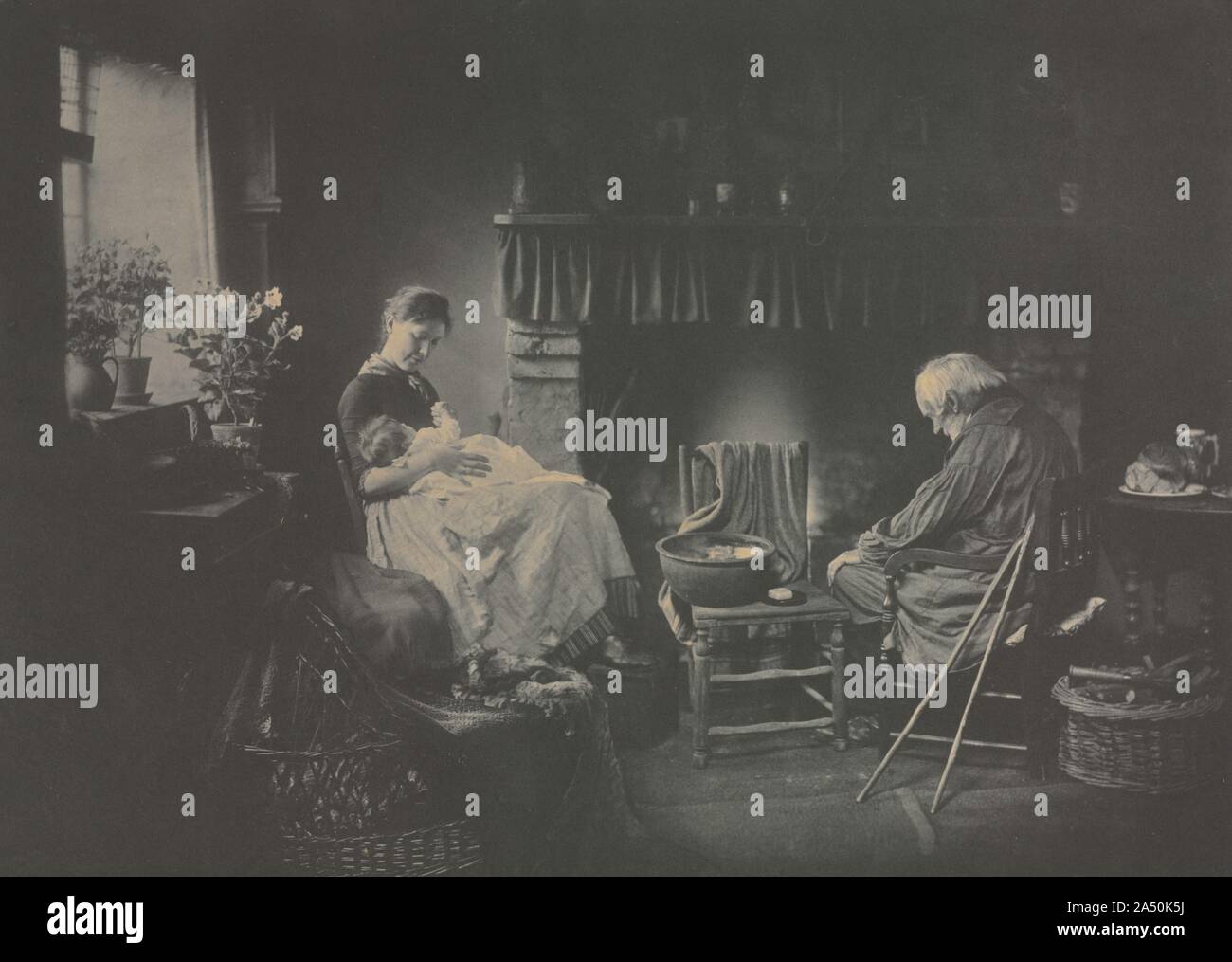 L'aube et le coucher du soleil, 1885. Henry Peach Robinson a été un pionnier de la "combinaison" technique d'impression, l'emploi d'un certain nombre de négatifs pour faire un tirage photographique. Vivement intéressé à la représentation de scènes narratives et les paysages pittoresques, il démarche soigneusement élaborer des tableaux, souvent en s'appuyant sur la famille pour servir de modèles. Dans l'aube et le coucher du soleil il a présenté une représentation symbolique de trois générations, de l'enfance à la vieillesse. En utilisant la méthode de combinaison, il a été en mesure d'exercer un plus grand contrôle sur ses sujets, pose des gestes, et des expressions qu'il n'aurait été possible avec un Banque D'Images