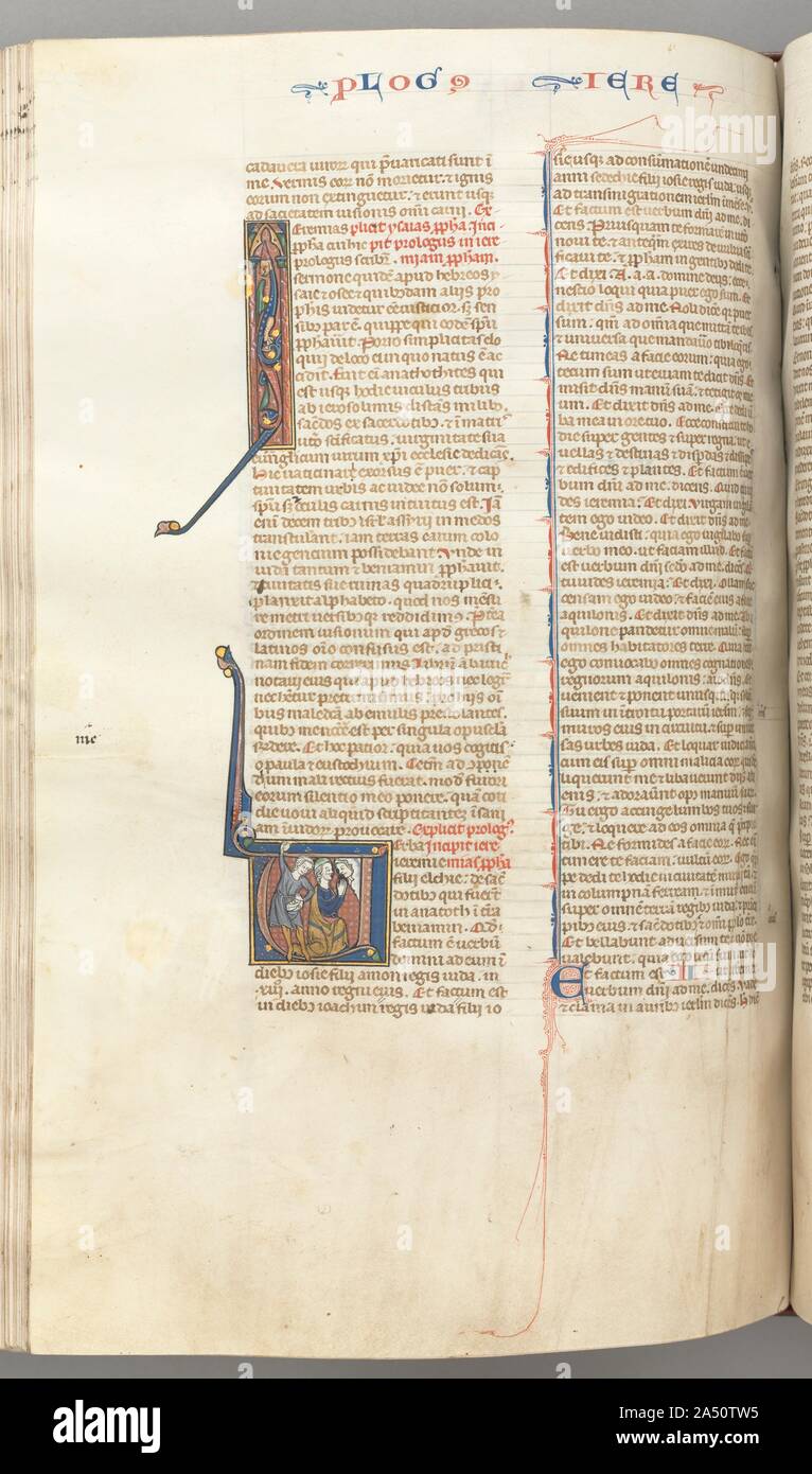 Fol. 292v, Jérémie, initiale historiée V, la lapidation de Jérémie, ch. 1275-1300. Manuscrits bibliques ont été très appréciés et importants biens d'églises, monastères, écoles, cathédrale et les universités de l'Europe médiévale. Les textes bibliques ont été connu sous le nom de la vulgate, les traductions faites par saint Jérôme au quatrième siècle de l'hébreu et du Grec en latin, qui est devenu la version latine officielle et définitive de l'Église romaine. Dans le 13e siècle, la bible a été, pour la première fois, produit comme un seul volume avec une séquence officiellement sanctionné pour ses livres et chap. Banque D'Images