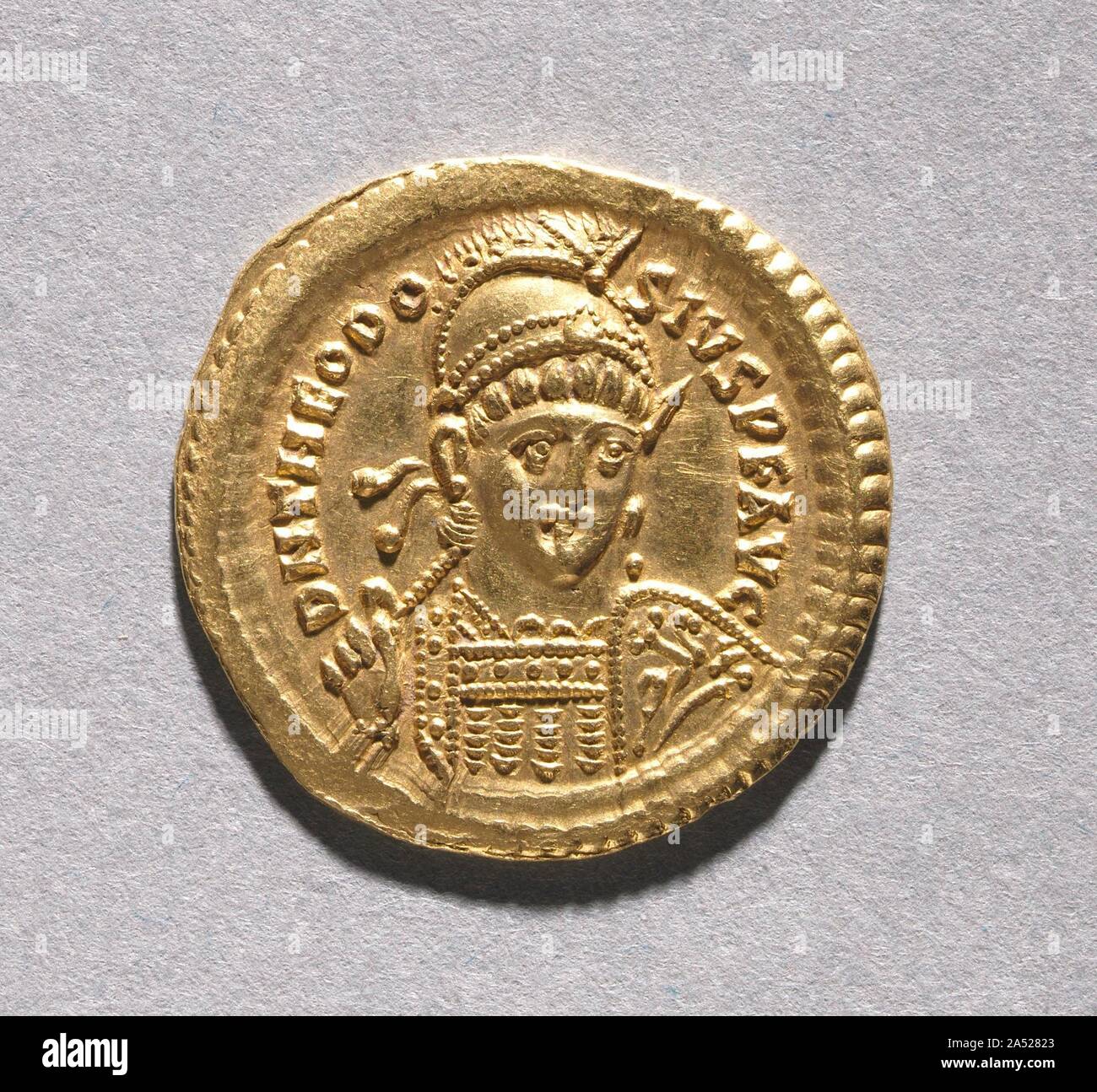 Solidus - Valentinien II (VICTORIA AVGG, Trèves) - Empire romain (-27 à