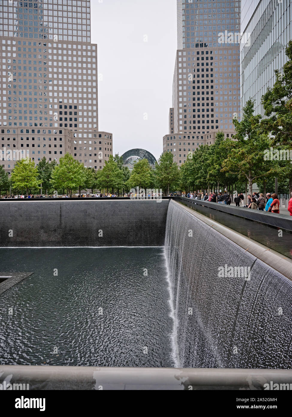 911 New York Mémorial commémorant les attentats du 11 septembre 2001, qui a tué 2 977 personnes, et l'attentat du World Trade Center de 1993, qui a tué six. Banque D'Images