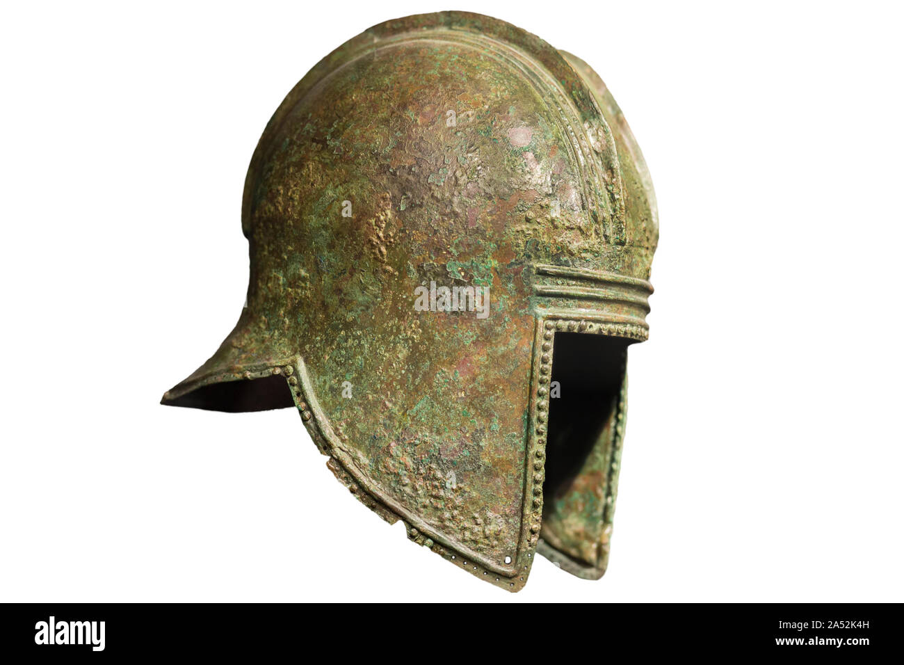 Malaga, Espagne - 2 mars, 2019 : Bronze casque d'Illyrian, type C, 6e siècle avant notre ère. Ifergan Collection Banque D'Images