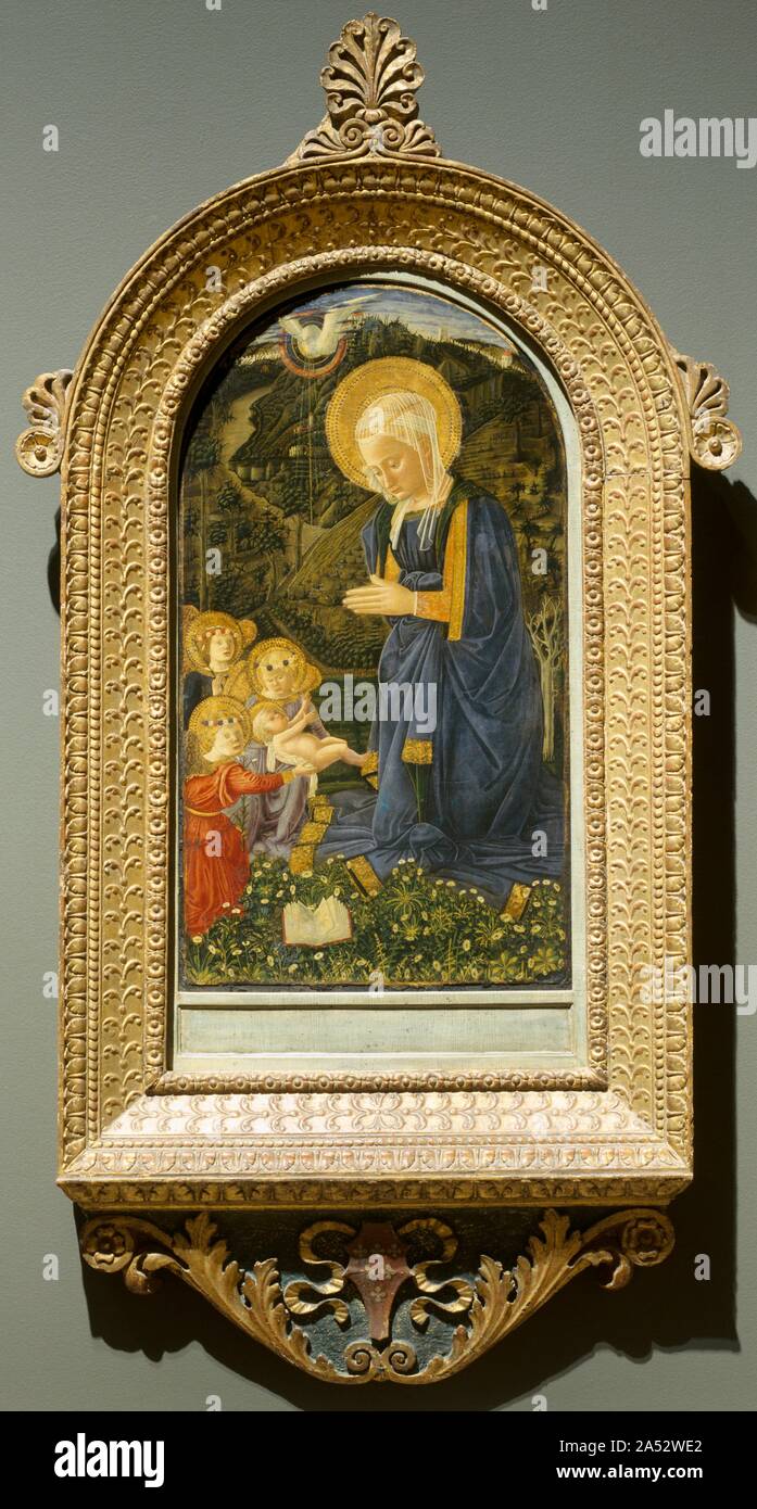Vierge à l'enfant avec des anges, c. 1460. Cette peinture, produits par l'un de Fra Filippo Lippi&# x2019;s de nombreux imitateurs dans la ville de Florence, est très proche de la composition de la maintenant perdu du panneau central du triptyque commandée par la famille Médicis en 1457. Il a été acheté par Mme L. E. Holden avant l&# x2019;s'acquisition des deux panneaux d'accompagnement de Saint Antoine Abbé et Saint Michel. Il a été suggéré que cette peinture est une copie de l'original perdu panneau central de Fra Filippo&# x2019;s triptyque de 1457. Banque D'Images