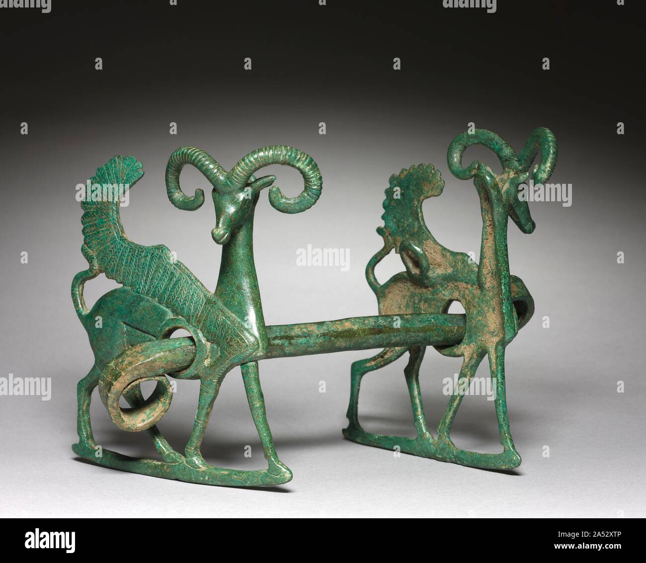 Bouquetin ailé Horse Bit , 800-600 BC. Banque D'Images