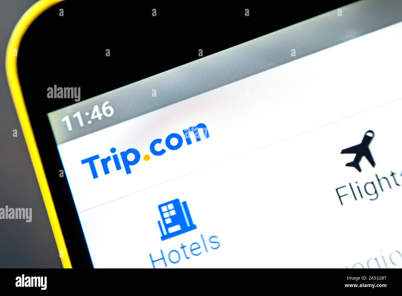Berdiansk, Ukraine - Avril 2, 2019 : Trip.com Site officiel Accueil. Logo Concept agence de voyage en ligne visible sur smartphone. Banque D'Images