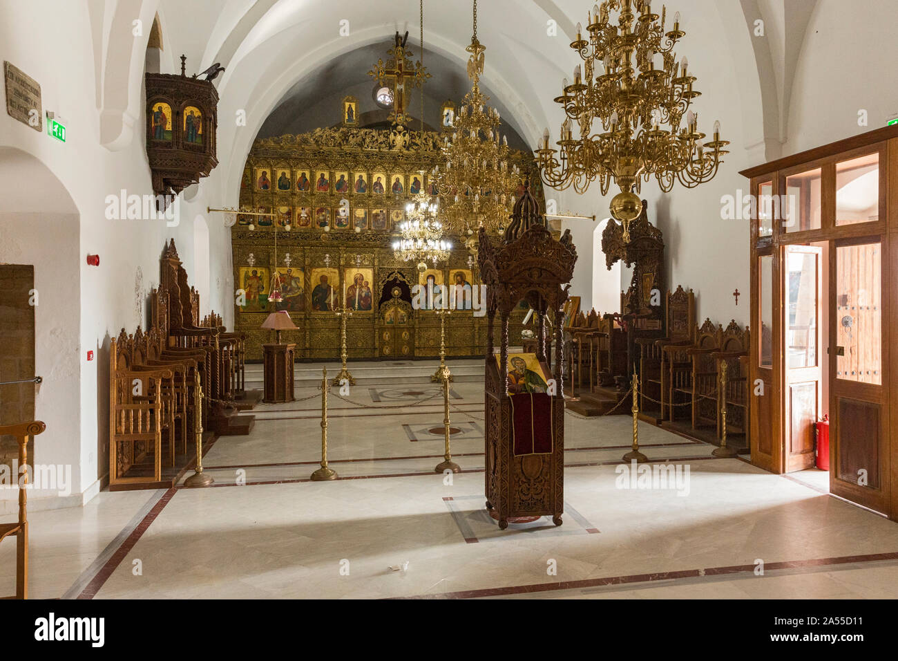 , Kirchenraum Ikonostase, Monastère de Saint Andreas, Dipkarpaz, Rizokarpaso, Tuerkische Republik Nordzypern Banque D'Images