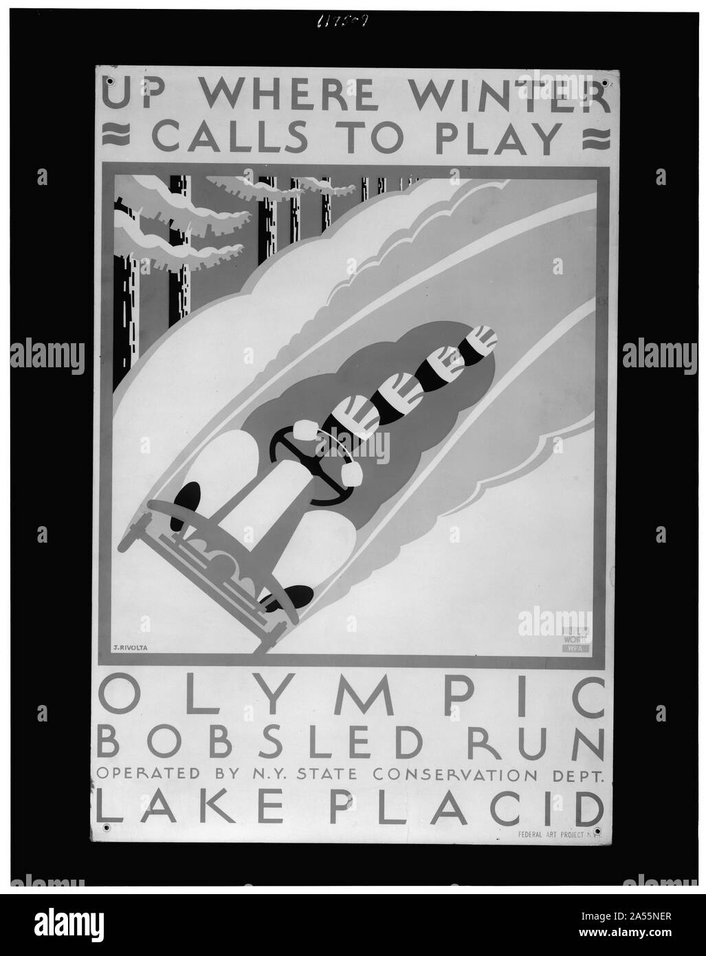 Jusqu'où l'hiver appelle pour lire le résumé : l'Affiche la promotion de sports d'hiver, montrant quatre personnes en bobsleigh. Banque D'Images