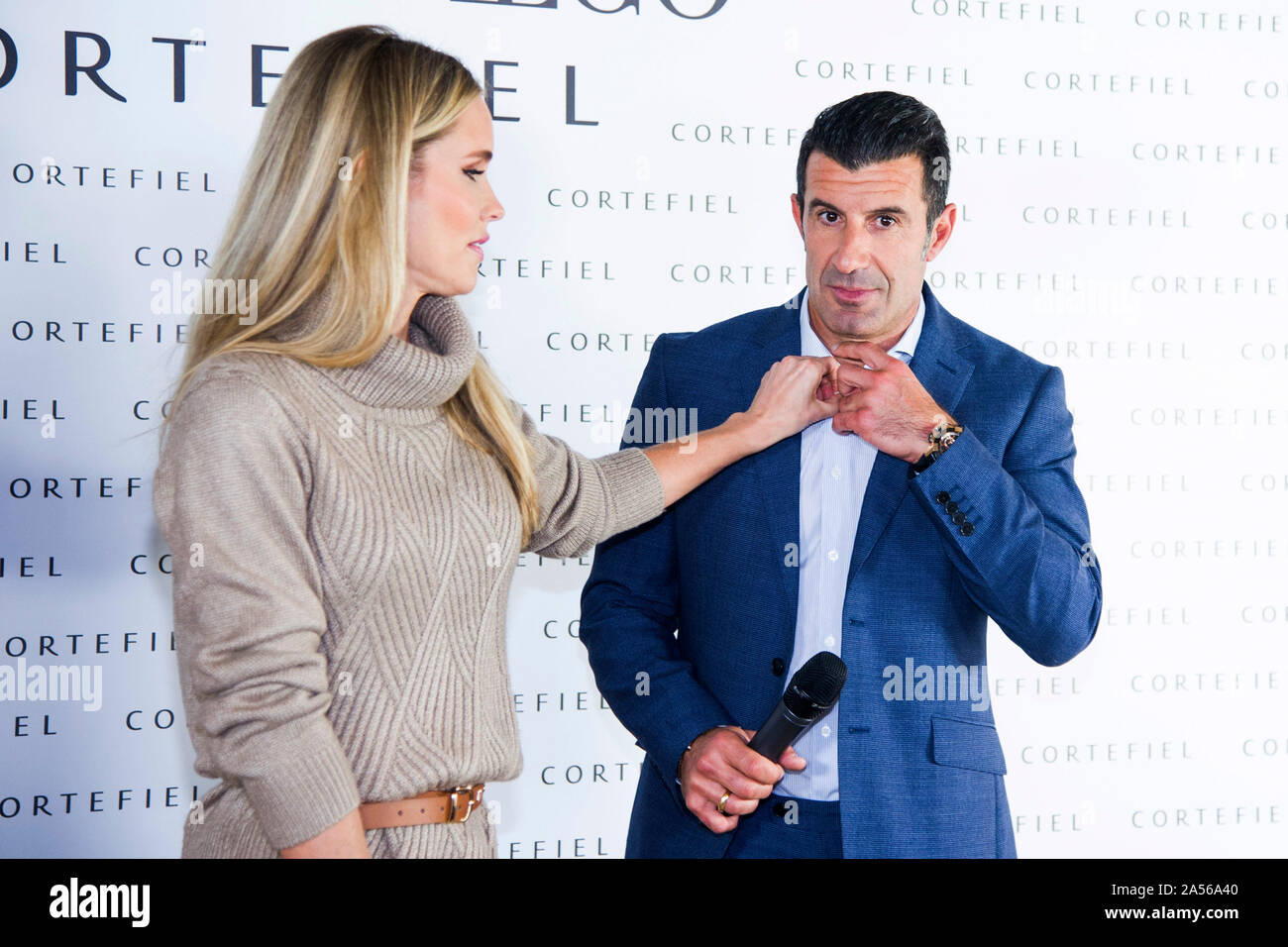 Madrid, Espagne. 17 Oct, 2019. Luis Figo avec son épouse Helen Svedin lors de la présentation de la campagne d'automne de Cortefiel à Los Gallos. Madrid, 17.10.2019 | Conditions de crédit dans le monde entier : dpa/Alamy Live News Banque D'Images