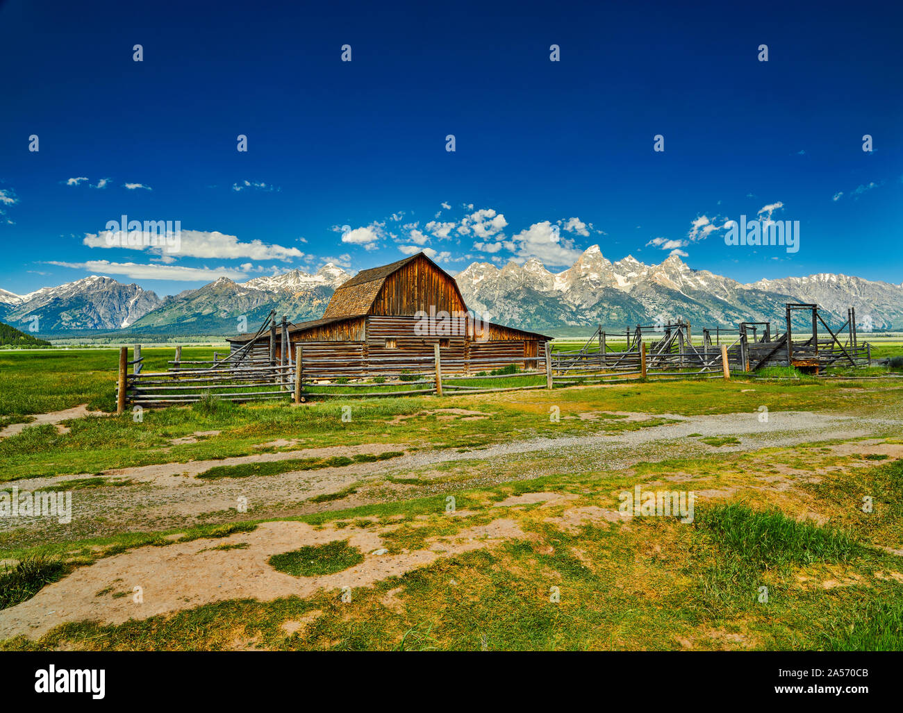 Ancienne grange à Mormon Row dans le Grand Teton National Park. Banque D'Images