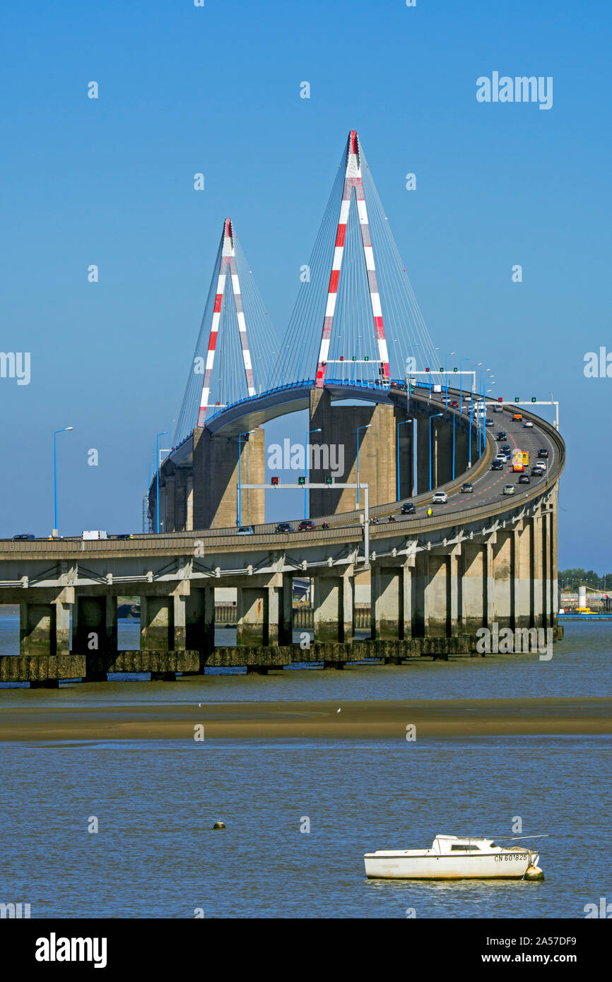 Aimant De Réfrigérateur Souvenir - Pont De Saint-Nazaire - Dimensions 53x80 Mm