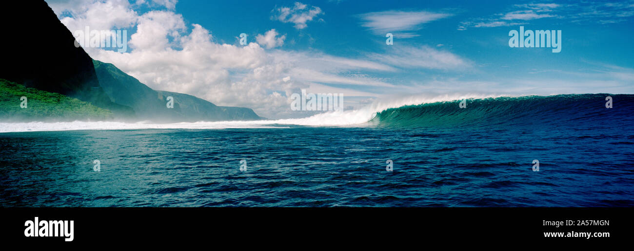 Des vagues de la mer, Molokai, Hawaï Banque D'Images