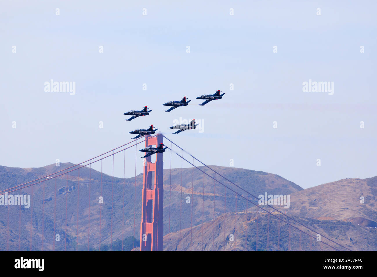 Aero L-39 Albatros de la composante "patriotes Jet Team" l'équipe de démonstration de la voltige effectuer durant la Semaine de la flotte de San Francisco Air show 2019. Banque D'Images