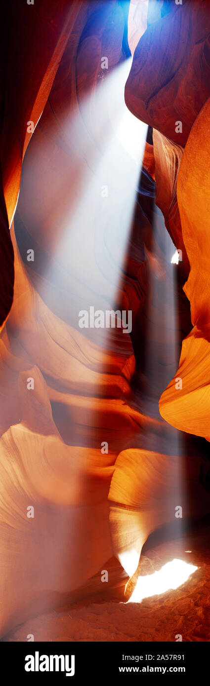 Les formations de roche dans un slot canyon, Upper Antelope Canyon, Antelope Canyon, Page, Arizona, USA Banque D'Images