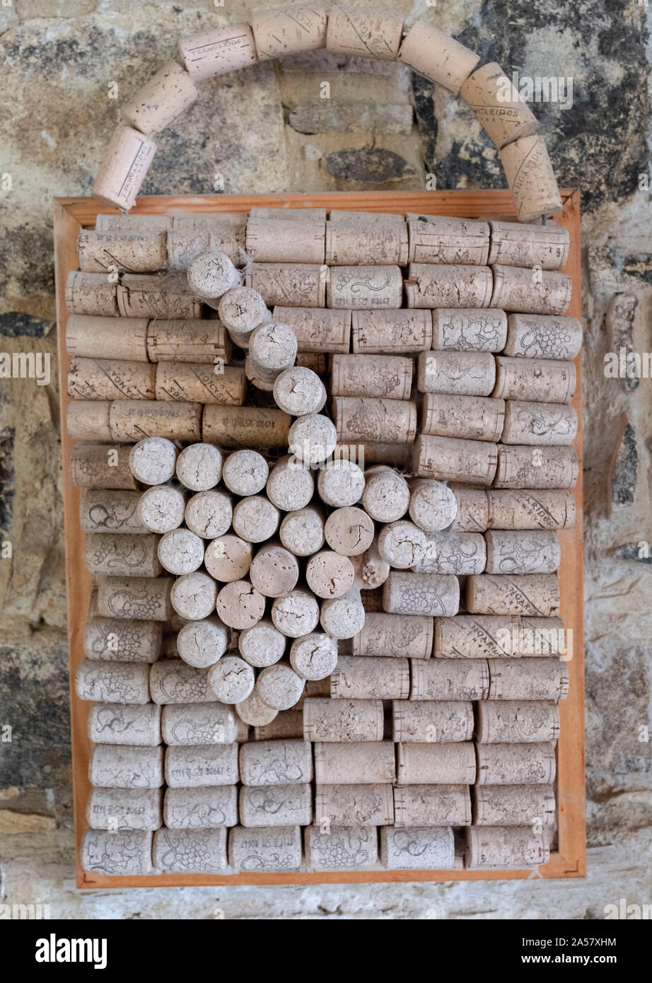 Wine corks sur l'affichage à l'Tsangarides Winery, Lemona, Paphos, Chypre région. Banque D'Images