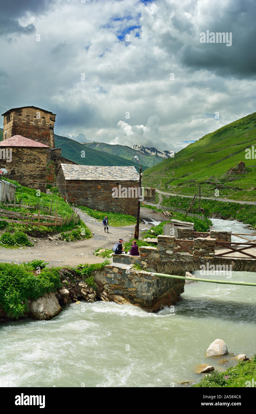 Le village de montagne d'Ushguli. Site du patrimoine mondial de l'UNESCO. La Svanétie, Géorgie. Caucase Banque D'Images