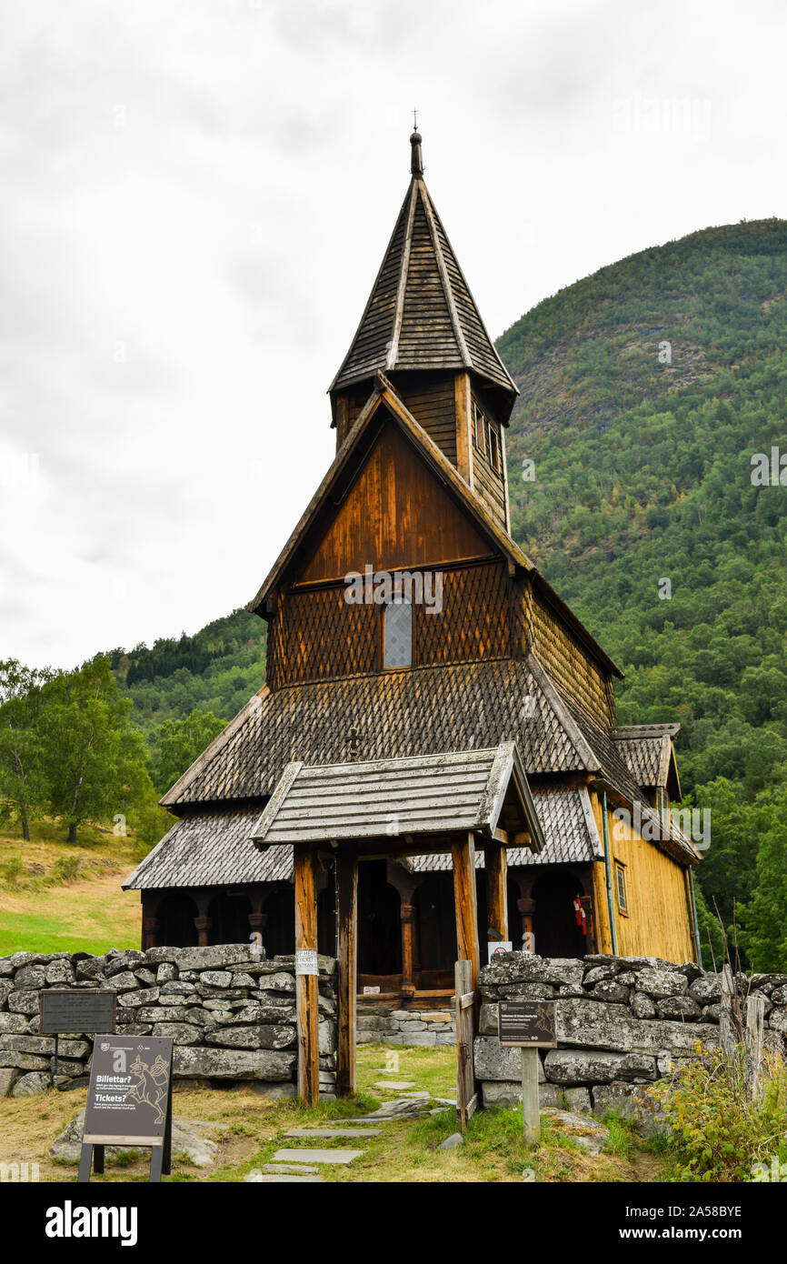 Plus ancienne église de Norvège, Urnes Banque D'Images