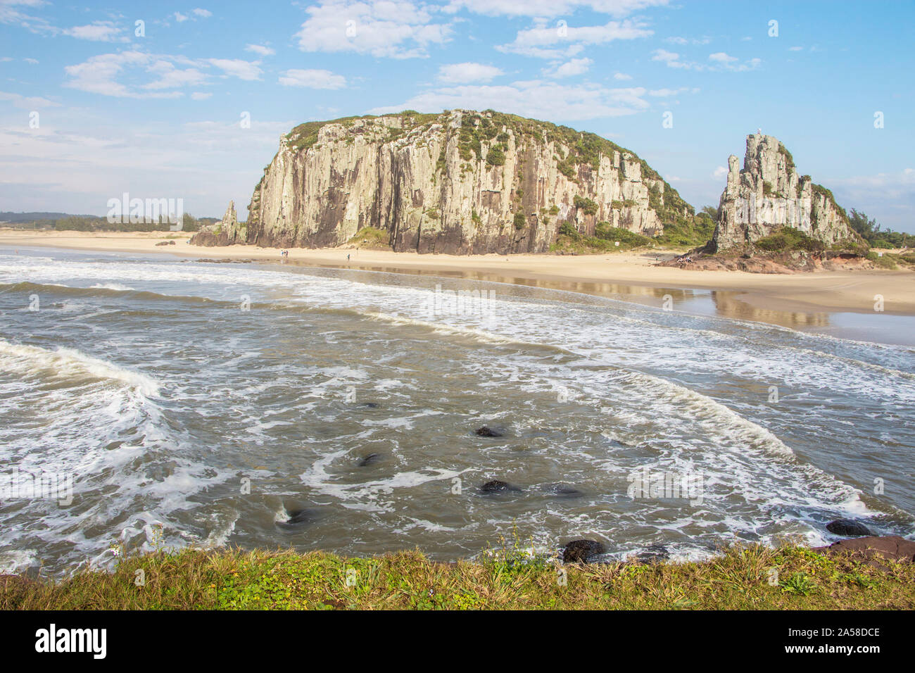 Praia da Guarita, plage de garde, Torres, Rio Grande do Sul, Brésil Banque D'Images