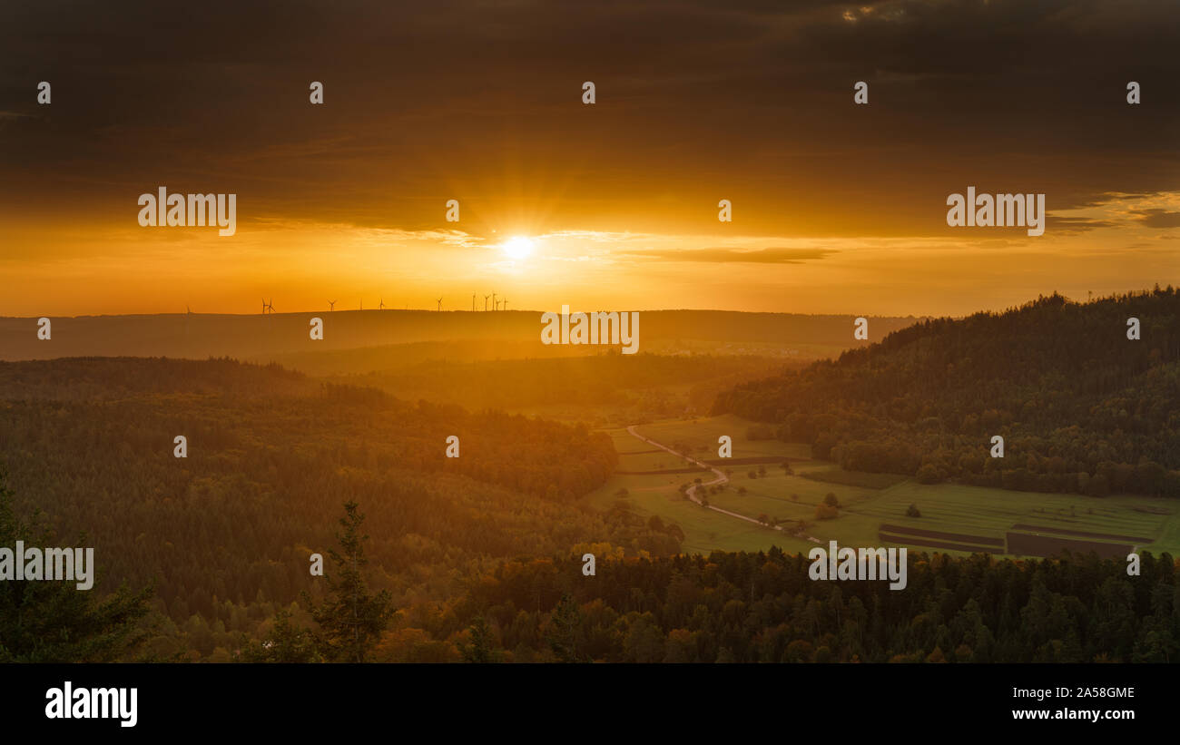 Lever du soleil dans le nord de la forêt noire Banque D'Images