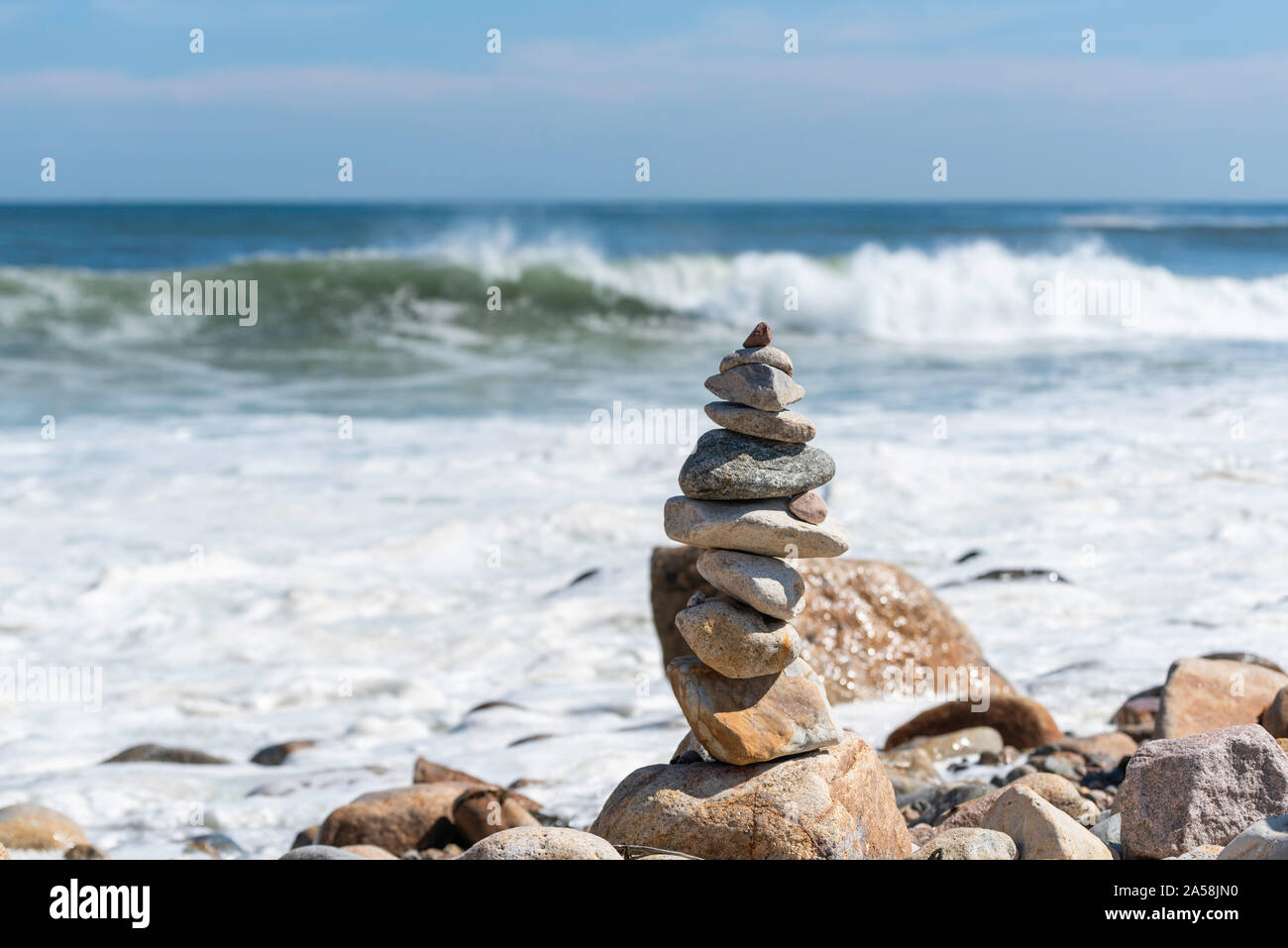 Tas de cailloux sur la plage Banque D'Images