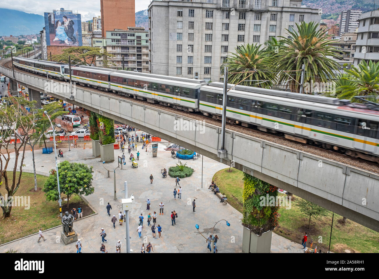 Métro, métro, une ligne entre Prado et de l'hôpital gare, centre-ville, Skyline, Medellin, Colombie Banque D'Images