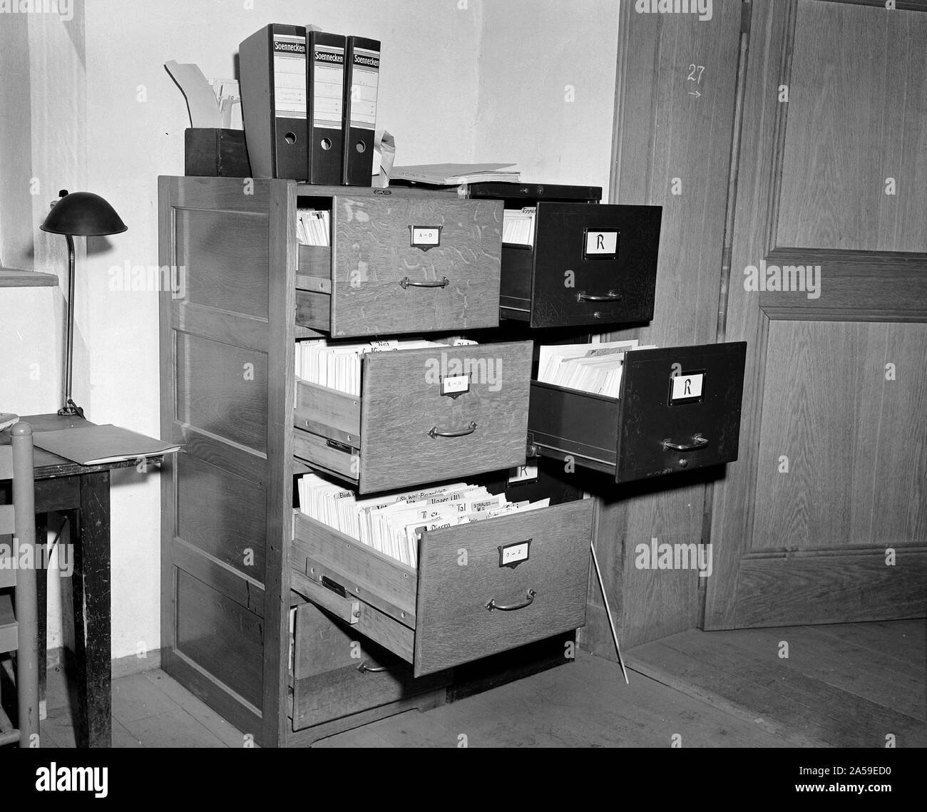 L'Alfred Rosenberg (ERR) fichiers dans une chambre le château de Neuschwanstein. Le plus grand butin art Nazi a été trouvé cache par des unités de la 7e Armée américaine quand ils ont exploré des tunnels sous le château. Banque D'Images