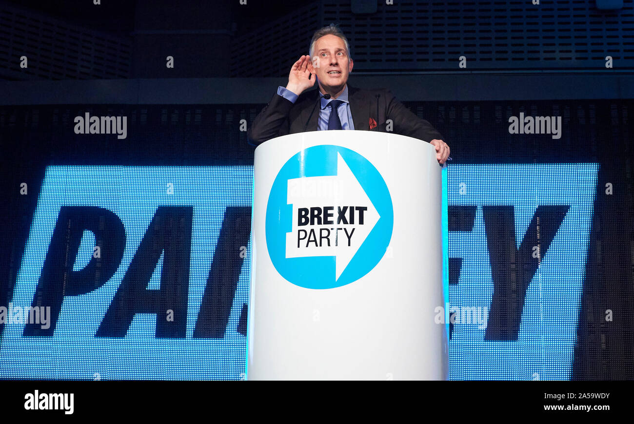 London UK. 18 octobre 2019. Jr Ian Paisley (DUP) prenant la parole à la partie Brexit, rallye au QEII Hall de Westminster , l'avant de la Chambre des communes siégeant le samedi. Crédit : Thomas Bowles/Alamy Live News Banque D'Images