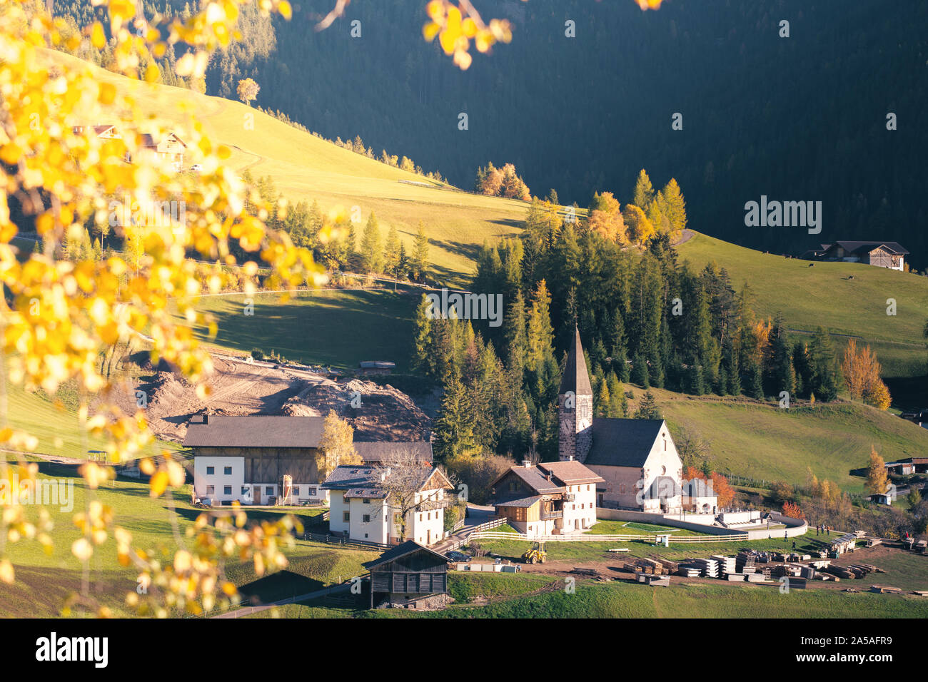 Paysage d'automne dans les Dolomites Alpes, Trentin-Haut-Adige, Italie. Banque D'Images