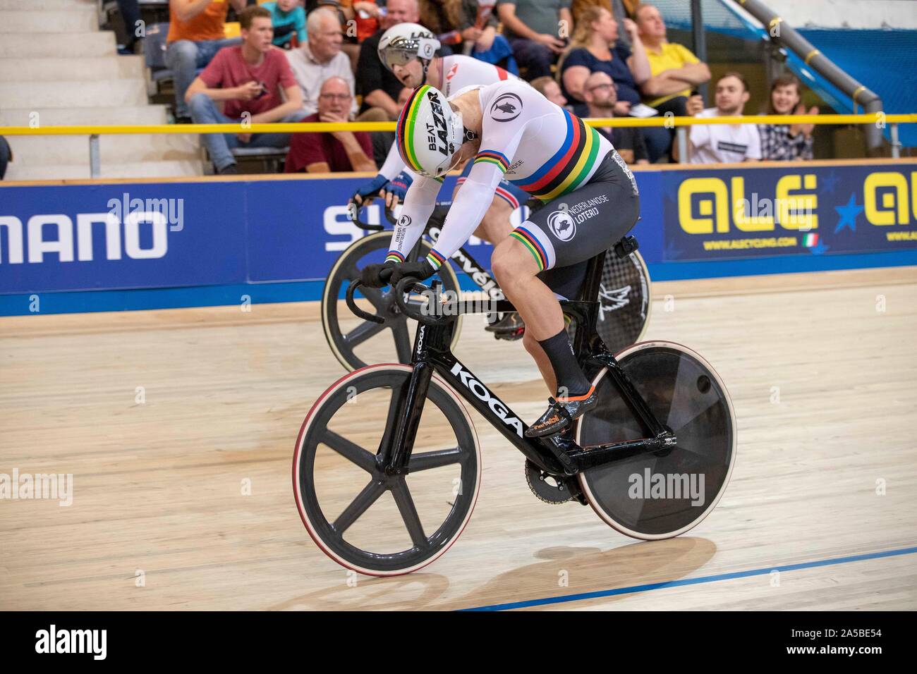 Apeldoorn, Pays-Bas. 19 Oct, 2019. APELDOORN, 19-10-2019, allsports Omnisport, Apeldoorn, Matthijs Buchli durant la Cyclisme sur Piste Championnats Européens, Ek Baanwielrennen. Credit : Pro Shots/Alamy Live News Banque D'Images