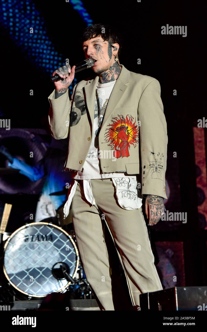 Las Vegas, Nevada, le 18 octobre 2019 - Bring Me The Horizon en concert à l'exécution de la troisième édition annuelle de Las Stique heavy metal music festival tenu à la Centre-ville de Las Vegas Events Center. Crédit de photo : Ken Howard Images Banque D'Images