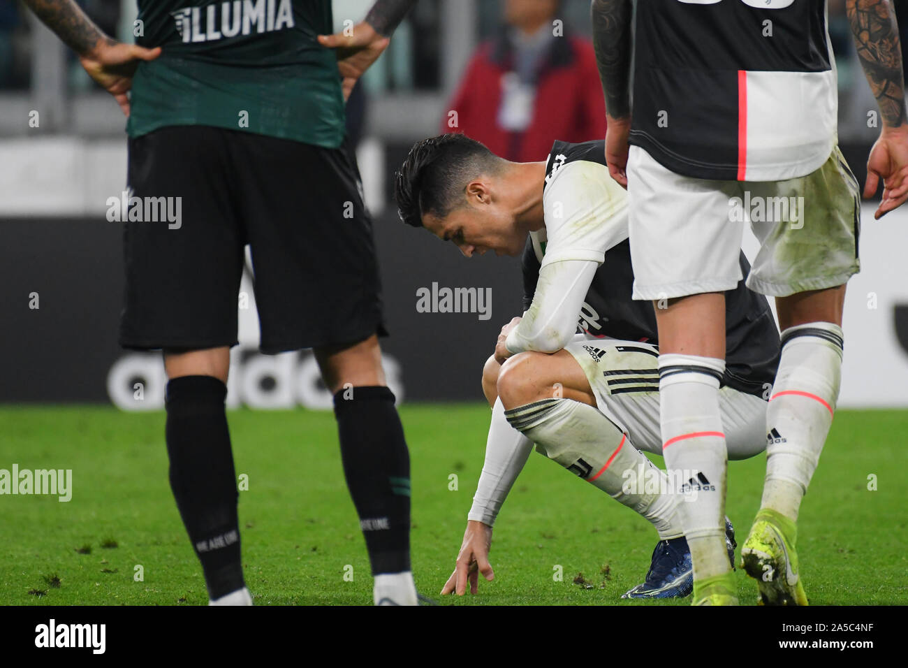 Cristiano Ronaldo (Juventus) au cours de la série d'un match de football entre la Juventus et Bologne FC au Stade Allianz le 19 octobre, 2019 à Turin, Italie. Banque D'Images